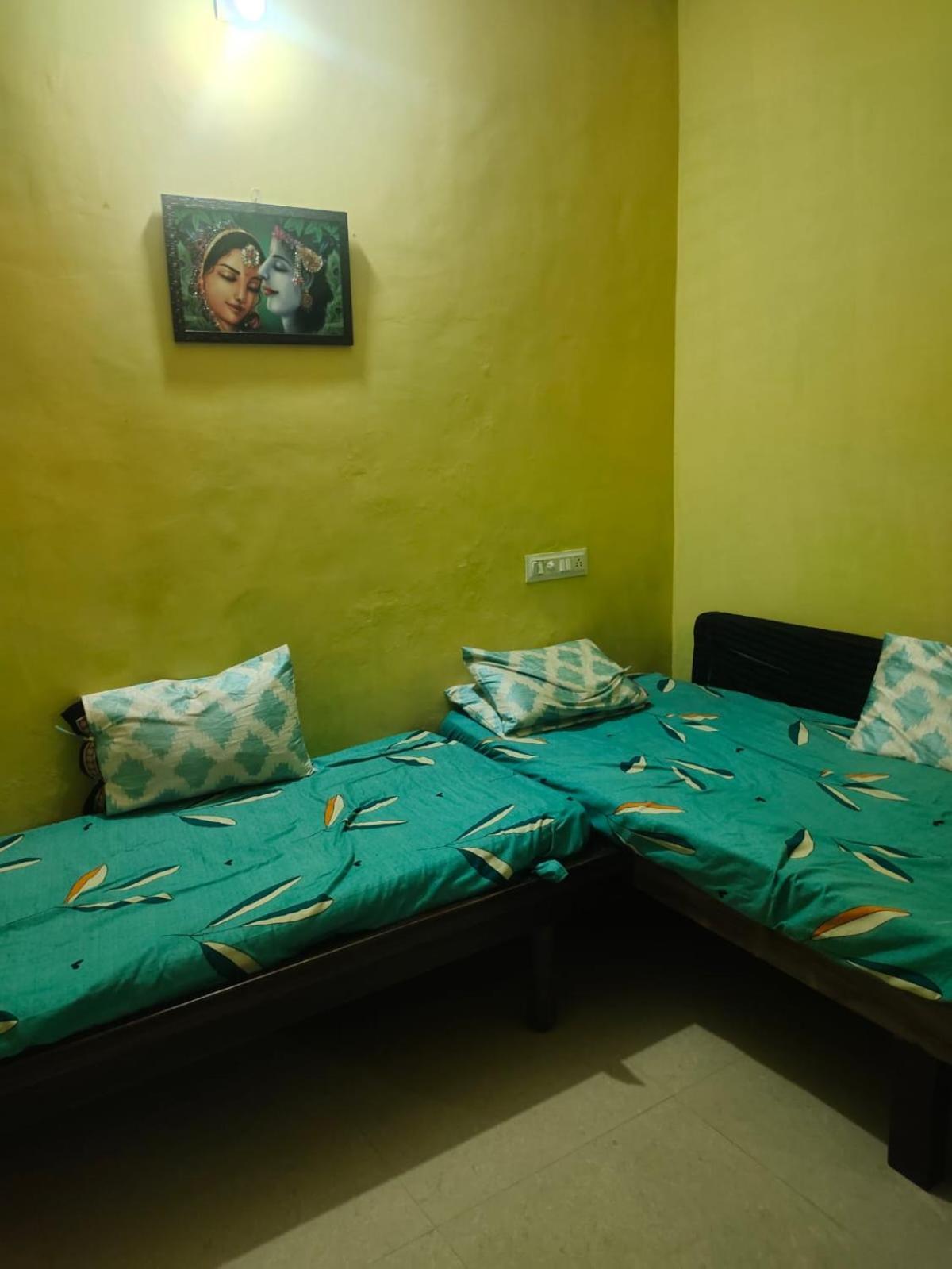 Dwarka Home Stay 2 Only Family Eksteriør billede