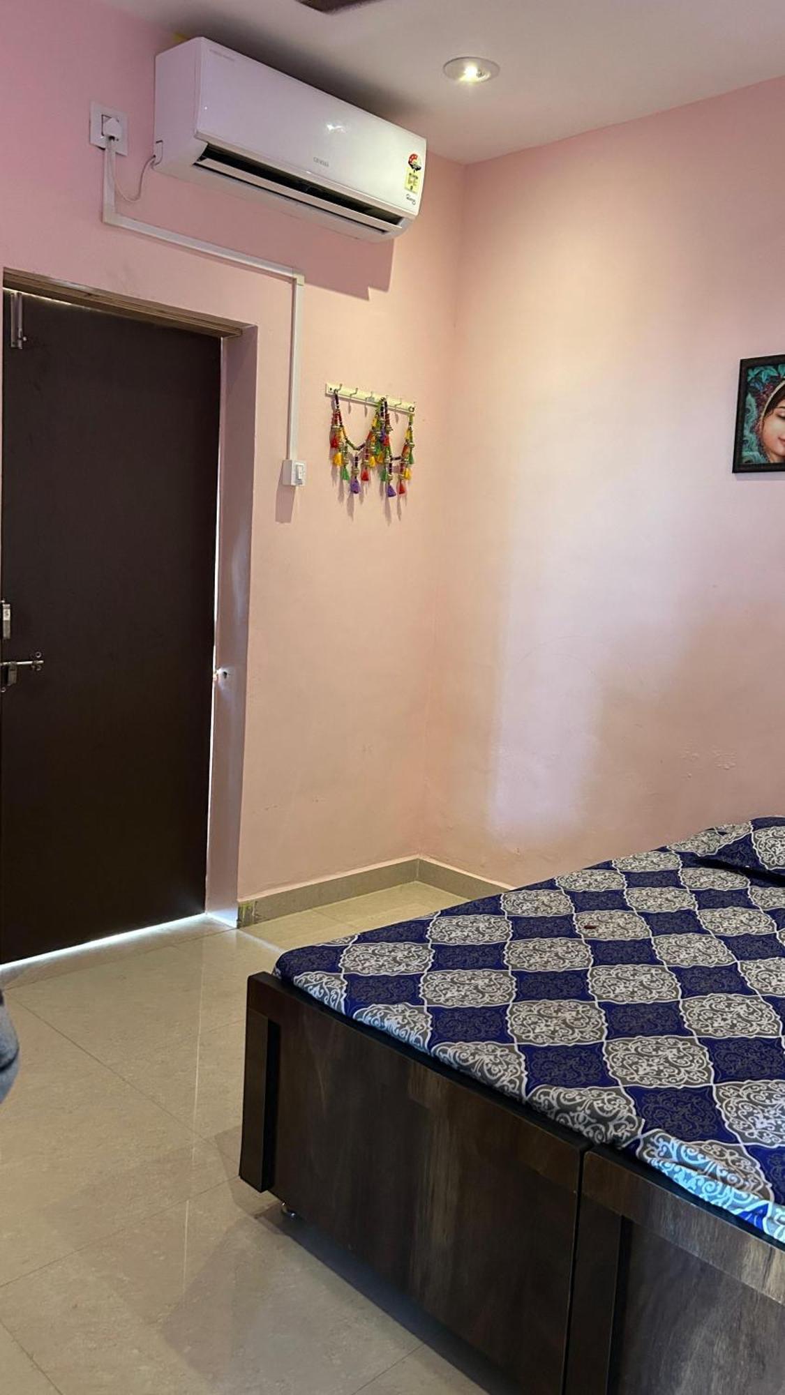 Dwarka Home Stay 2 Only Family Eksteriør billede