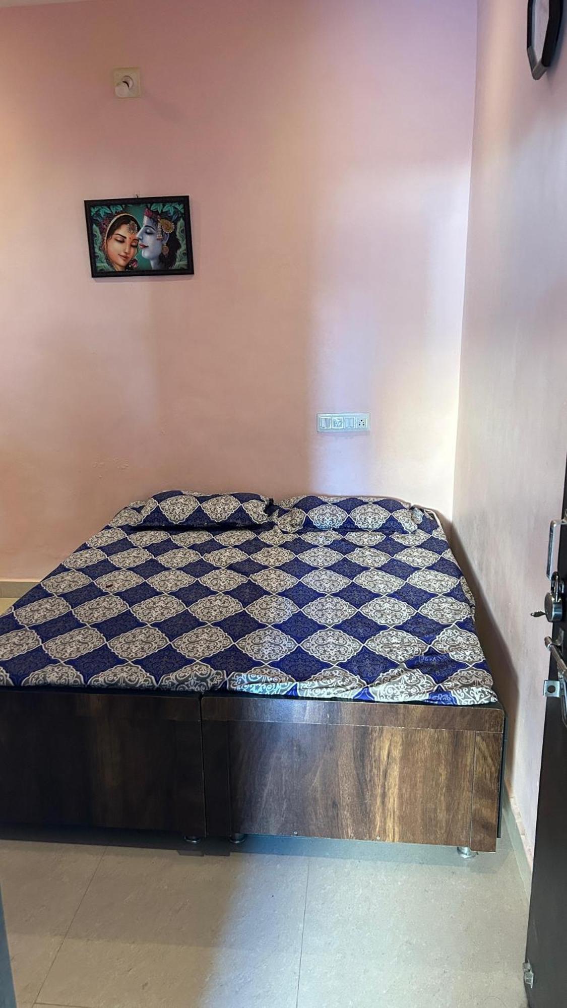 Dwarka Home Stay 2 Only Family Eksteriør billede